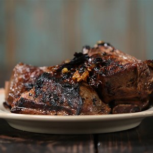 Juicy Korean Short Ribs. Full recipe in the comments. | Tastemade UK