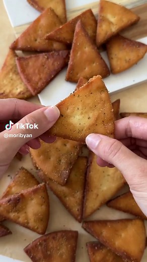 Copycat cava pita chips at home and even better 🥙 #recipe | cava