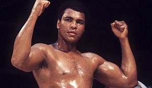 CASSIUS CLAY campione di boxe qui tributo con VIDEO e FOTO