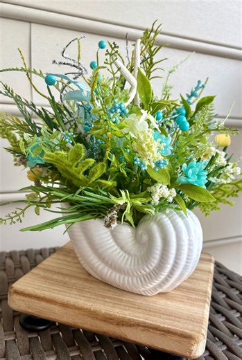 coastal centerpiece, seashell floral arrangement, nautical home decor