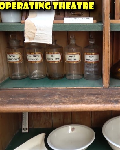 Experience London like Never Before! 😂😱👀 | Yellow Productions Travel Guides