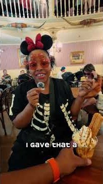 New Churro Sundae at Disneyland! #halloween #Disneyland #disney #disneytreats #disneystyle