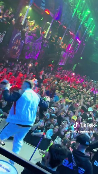 La Base Musical: Agradecimientos y Ritmos que Unen