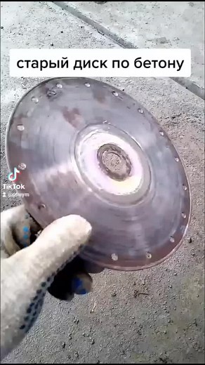 Metal Pipe Cutting Techniques with Angle Grinder