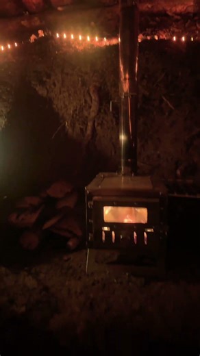 Bushcraft Shelter Germany cozy wood Stove Fire #bushcraft #survival #krieg #woodworking #bunker
