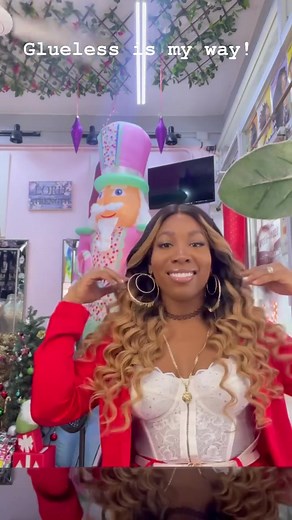 Grab a wig from Posh this Christmas and make your life easier! We have many styles and options to suit your taste this Holiday season! Glueless is the way!🎅😍😂🥰 #wig #wigmaker #wigs #wiglife #wigunit #gluelesswig #gluelessfrontal #gluelesswigs #gluelessinstall #gluelessunits #gluelessfrontalwig #glueless #gluelesswigs#hair #wig #gluelesswig #naturalbeauty #viralbelize🇧🇿 #wiginstall #viralmalaysia #viralpages🔥 #gluelesswigs #wigtutorial #viralvideo