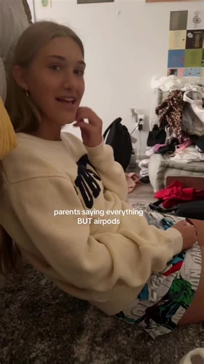 riley (@_rileyskye)’s videos with original sound - riley