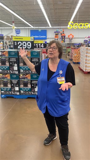 🚨Clearance Alert! 🚨 Shop our Clearance items in Seasonal for these great Low Prices! Take advantage of these great items while supplies last! #Clearance | Walmart Canada