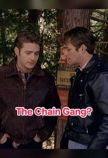 Exploring 90s Fashion in Beverly Hills 90210