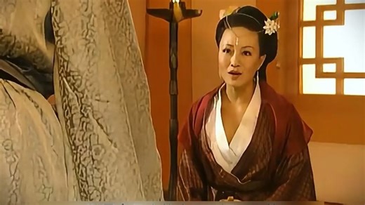 吕不韦费尽心思终于说服华阳夫人收嬴异人为嗣子！