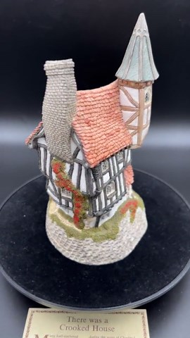 David Winter "crooked House" Cottage Sculpture - the Main Collection - 1986 - Certificate of Authenticity - Etsy