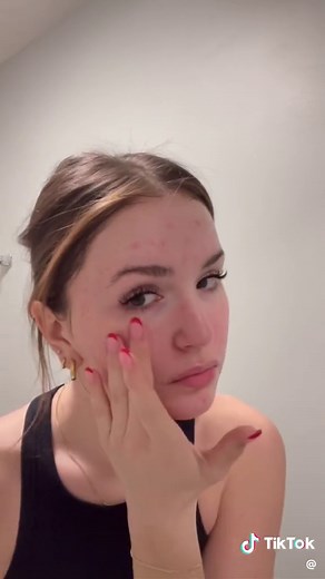 Alumier Enzymatic Peel: Transform Your Skin at Home