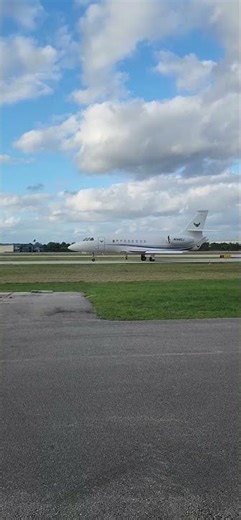 Dassault Falcon 2000EX at KFXE Airport Elegant Twin Engine Jet