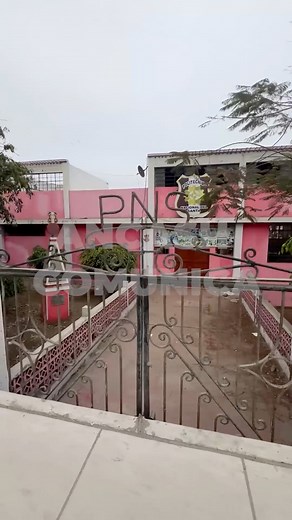 175K views · 2.5K reactions | ❤️ #Nostalgia || Estás son las últimas imágenes del Colegio Politécnico que verás. Porque ya empezó su demolición. #Chimbote #NvoChimbote | Ancash Comunica Chimbote Noticias | Facebook