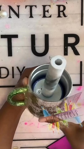 13K views · 178 reactions | Full tutorial is available on my YouTube Channel! Link in comments!  #fblifestyle #christmas #winter #glittertumblers #glittertumbler #epoxytumbler #epoxytumblers #christmasornaments #holiday #christmasseason #fypシ #viral | VMD Designs | Facebook