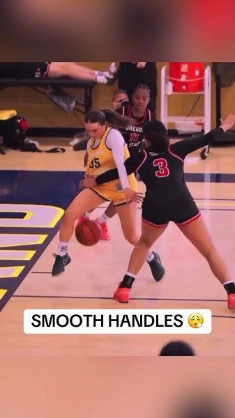 Smooth Handball Skills on Display