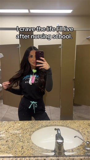 Nursing school is the most depressing thing of my life. #nursingstudent #absnprogram #nursing #nursesoftiktok #scrubslife