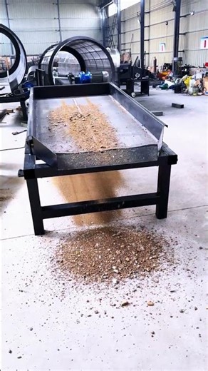 This is a custom-made small reciprocating gyratory screen.