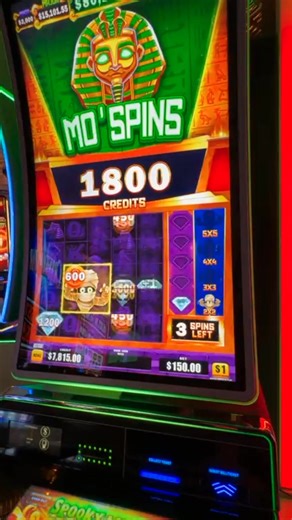 Mo Spins pays MASSIVE on Spooky Link! #slots #casino #jackpot | Raja Slots