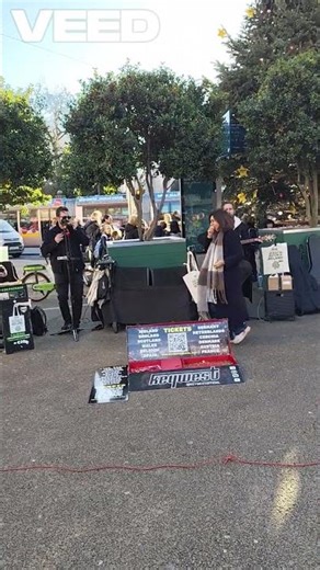 🎵 Street Music That Stops You for a Moment