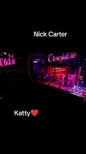 I love his voice i think that @Nick Carter learn so much there