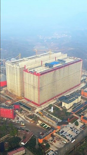 China's $600 Million 26-Storey Luxury Pig Farm!