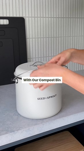 🌱 Start Your Eco-Friendly Journey Today! 🌱 Say hello to sustainable living with our Composting Starter Kit! ✨ What’s Inside: 6.9L Kitchen Compost Bin: A sleek, matte off-white bench top bin with a charcoal filter for an odour-free composting experience. Large enough for the whole family, compact enough to fit your space! Biodegradable Bin Liners: Plastic-free and AS4736 compliant, these liners decompose naturally in any environment. But that’s not all! Upgrade your produce care routine with: �