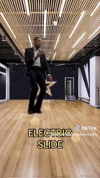 My FAVORITE 80s Dances 🔥🔥 #greenscreen #dance #dancetutorials #tutorial #80smusic #80s #80sthrowback #80sdance #80sdances #howtodance #dancersoftiktok #dancer #teachmehowtodance #teachmehowtodancepls #teachmehowtodancechris #runningman #cabbagepatch #robot #sprinkler #michaeljackson #thriller #michaeljacksonthriller #mj #explorepage #explore #fyp