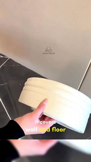 ✨Nasa COMMENT ang PRICE 👉Tired of plain walls and messy edges? 👀 Time for a quick home glow-up! ✨ This Self-Adhesive Wall Skirting Border is your new DIY bestie — ✅ Covers wall-floor gaps ✅ Waterproof & anti-collision ✅ Super easy to install — peel & stick lang! Ang linis ng finish, parang bagong renovate! 🏠💖 #HomeUpgrade #DIYDecor #WallSkirting #HomeGlowUp #AestheticHome | Budol Marsie