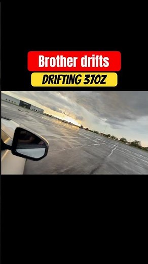 Nissan 370Z Drifting