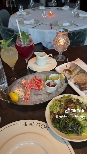 Luxurious Chicago Steakhouse: The Alston Experience