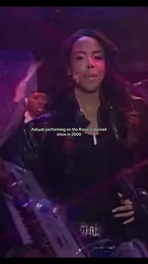 Aaliyah's Unforgettable Performance in 2000