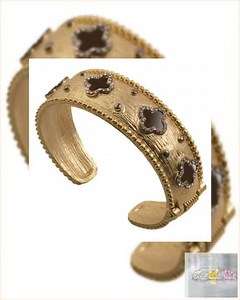 Zirconite Clover open Bangle Bracelet. 500B7155