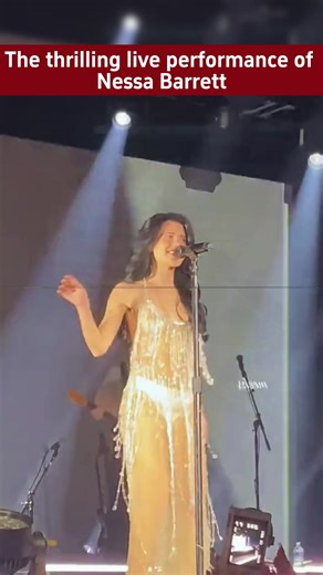 Nessa Barrett - The Divine Performer of the Stage.#nessaabarrett #dyingontheinsidenessabarrett #nessabarrett #nessanation #melbourneconcert