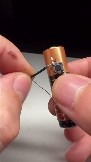 Making an Electric Lighter with Just One Battery! 😱🔥 (Awesome and Creative Idea)