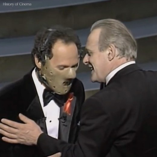 History of Cinema on Instagram: "History of the Oscars, 1992 Billy “Hannibal” Crystal meeting Sir Anthony Hopkins #Oscars #TheAcademy #BillyCrystal #AnthonyHopkins"