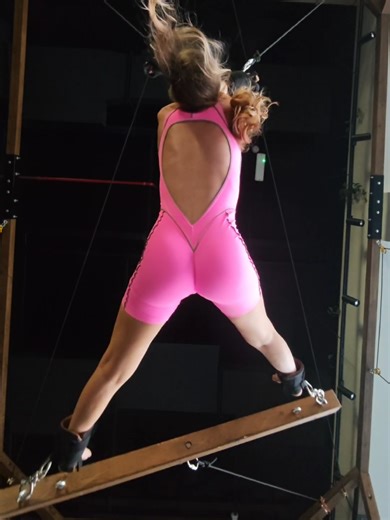 Unbelievable Core Control on Pravilo Stretching Machine