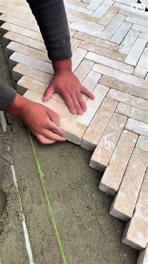 Techniques for arranging paving blocks with precision