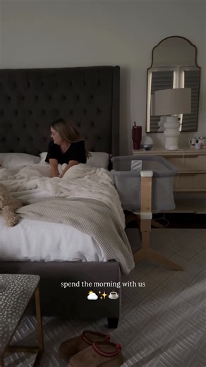 Jessica Crum on Instagram: "spend our last slow morning of Christmas break with us 🫶🏼 we are still in our newborn bubble, so our days are looking a little bit different lately. but one thing hasn’t changed - our love for the @newtonliving bassinet. we used this with brooklyn as well and absolutely loved it! it’s ultra breathable & completely washable, plus has a zip down panel on the side which makes it so easy to reach your baby during late night feedings. 🌙😴 it’s sturdy, yet lightweight, a