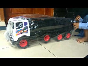 Pilih-Pilih Mainan mobil mobilan di toko mainan dan Unboxing Mobil Truk Gandeng Super Besar
