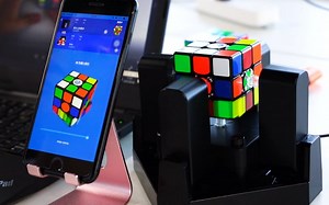 自动打乱：本 GAN ROBOT 机器人的第 2 绝技。