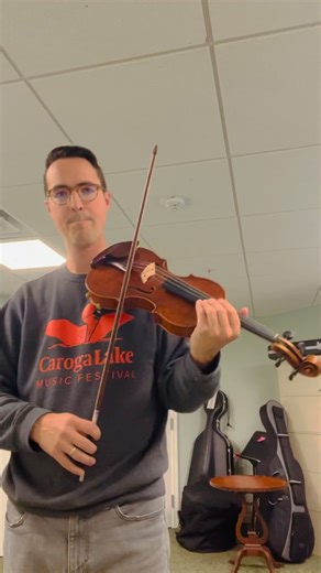 Practicing improv over “Hungaria” by Django Reinhardt. 🎻Performing with Rhythm Future Quartet this Saturday at Taconic Music in Manchester, VT. #jazz #jazzviolin #swingmusic #violin #practice #jaytudes #django | Jason Anick