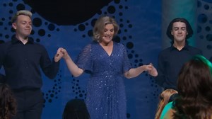 What a pleasure to have Meav Ní Mhaolchatha back for Dúlamán for our 20th Anniversary 💚 #CelticWoman | Celtic Woman