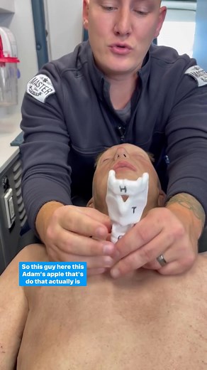 🚑👉 How do you landmark for a cricothyrotomy? Here’s a quick explainer! #paramedicstudent #emtstudent #emtschool #emt #emtlife #paramedic #paramedicschool #paramedicos #paramediclife #paramedicscience #paramedical | Master Your Medics