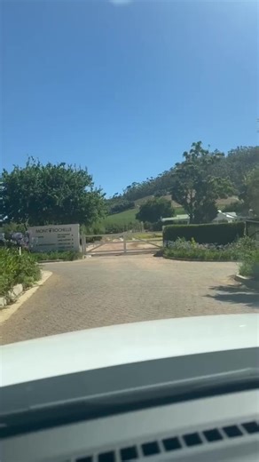 The Country Kitchen at Mont Rochelle. Fun fact: It's owned by Sir Richard Branson. #thecounrtykitchen #montrochelle #franschhoek #vineyard #richardbranson