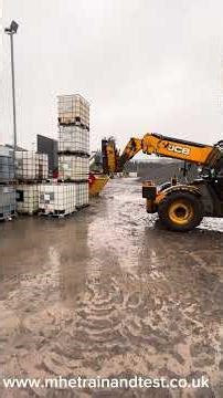 Telescopic handler training novice telehandler