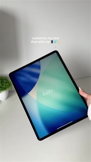customize my new ipad with me! 📱🩵💫 my wallpaper template is in my bio if you want to match! 🫶🏻 ✨whats the first thing you do when setting up a new ipad? #ipad #apple #ipadair #ipadwallpaper #ipadsetup