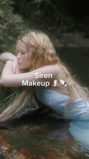 Siren Makeup Tutorial: Gorgeous Beach-Inspired Look