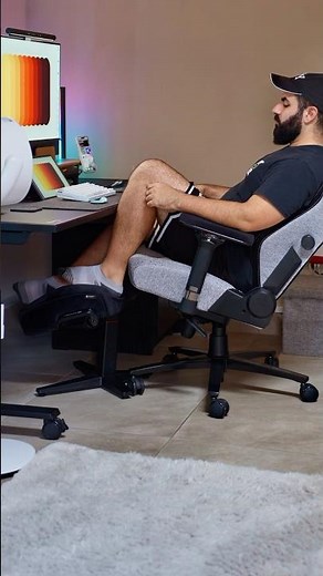 The perfect addition to any desk setup 👀 This is the secretlab OTTO™ Adjustable Legrest 😍