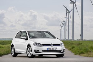 Volkswagen Golf 1.0 TSI BlueMotion Debuts With 3-Cylinder Turbo Engine